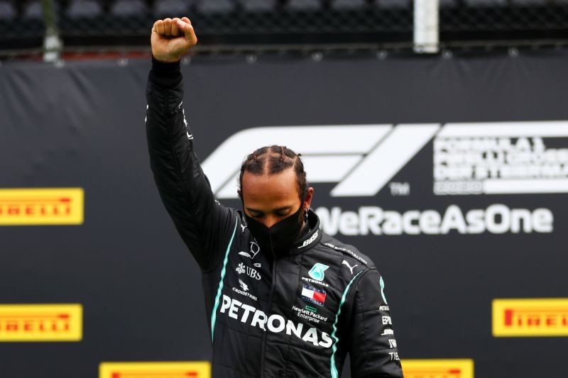 F1 – Hamilton rajt-cél győzelmet aratott
