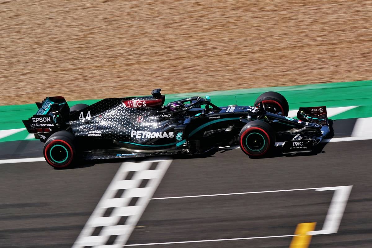 F1 – Hamilton a pole pozícióban