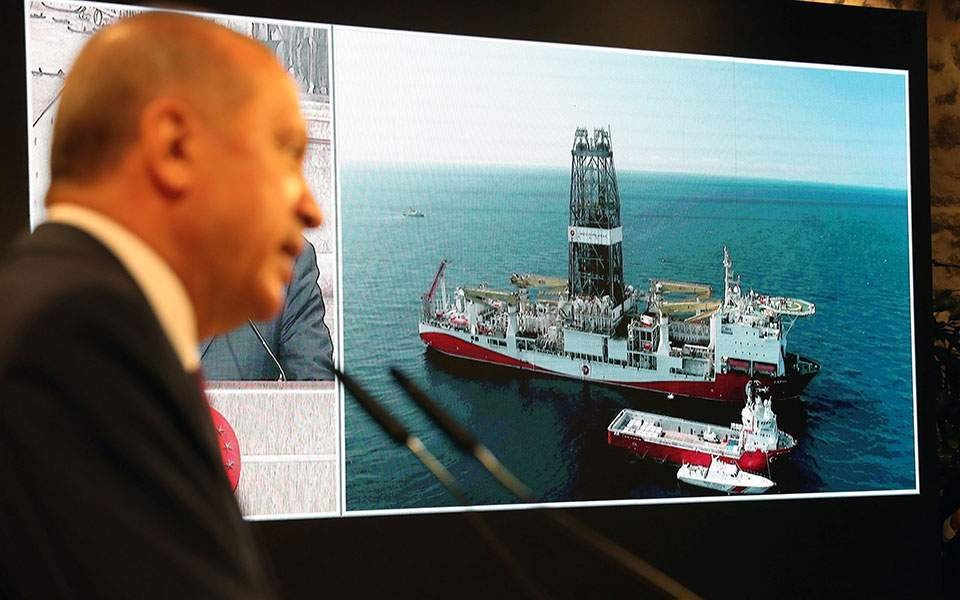 Törökország 320 milliárd köbméter földgázt talált a Fekete-tenger alatt