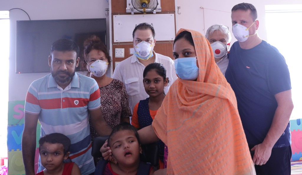 Szétválasztott bangladesi sziámi ikrek: sikeres volt Rabeya műtéte