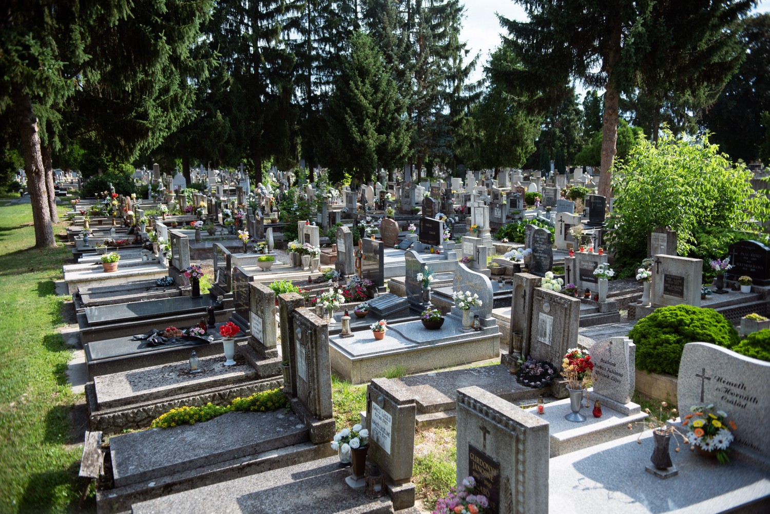 Így alakul Kanizsán a temetői látogatási rend