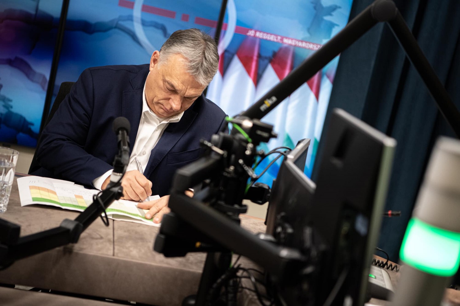 Orbán: Nagyon veszélyes pillanatban vagyunk