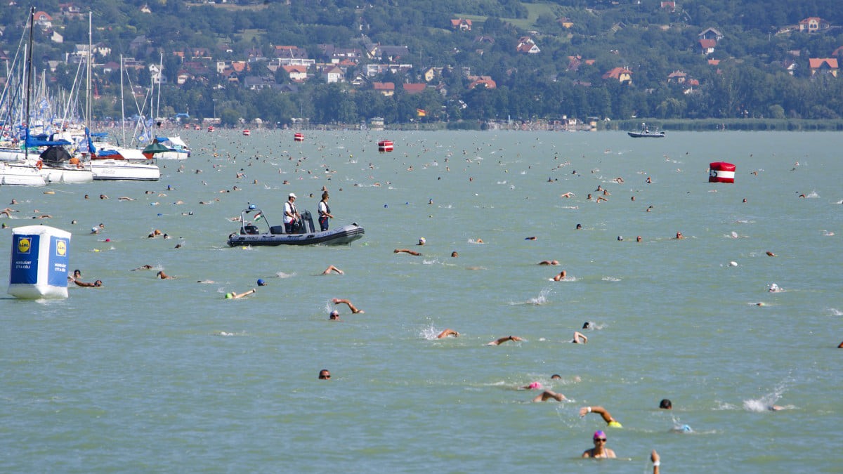 Elhalasztották a 39. Lidl Balaton-átúszást!