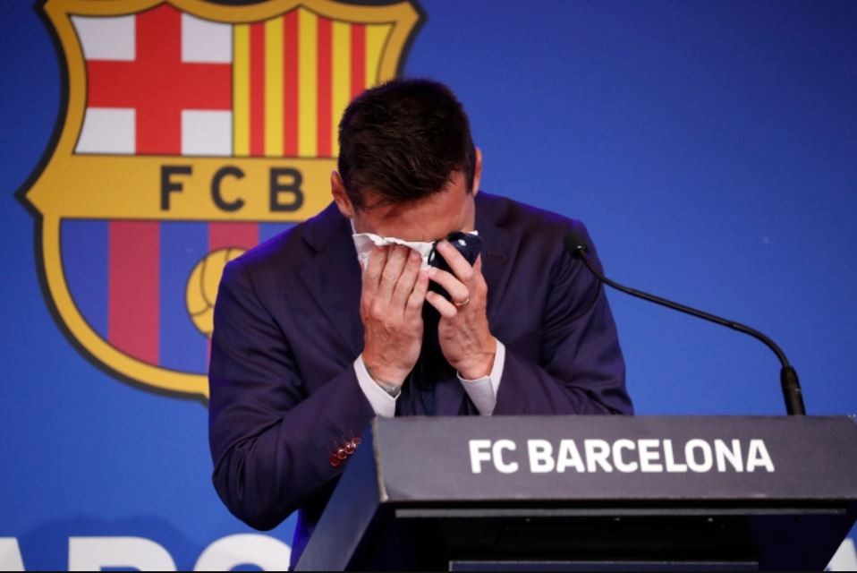 Egy vagyont ér az a szalvéta, amellyel Messi felitatta könnyeit