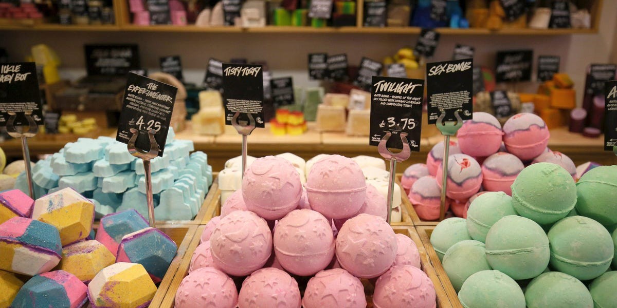 Lush a Facebookról: Le kell jönni a szerről