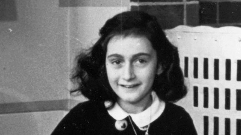 Szakértők kétlik, hogy Anne Frankot és családját egy zsidó jegyző árulta volna el