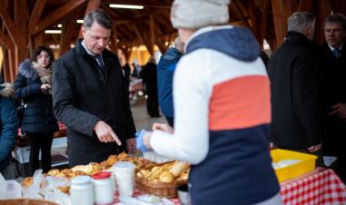 Farsangi termelői piac és nyitó ünnepség Újudvaron