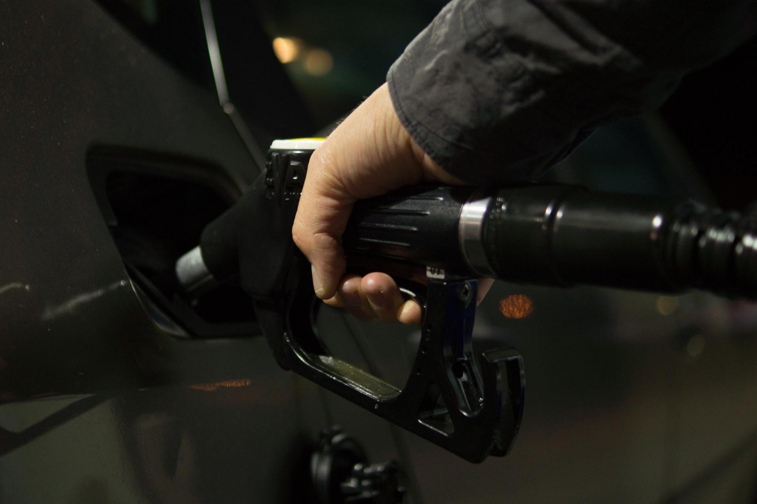 Kormányinfó: Marad a lakosságnak a benzinárstop