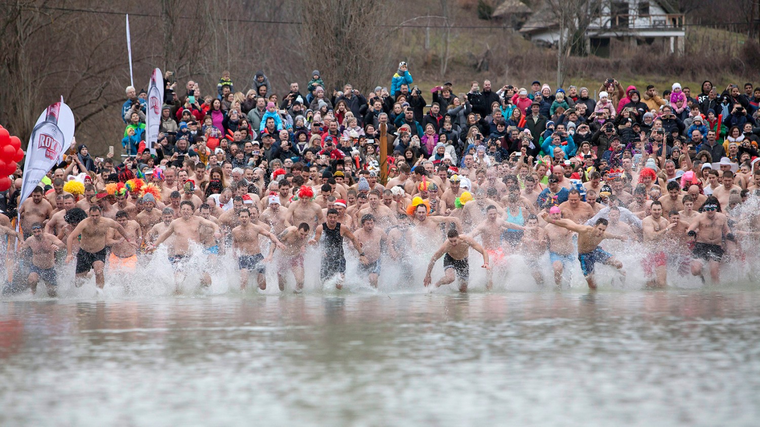 202212171511_2018-Szigligeti-Ujevi-Csobbanas-Strand-Furdes-CsodalatosBalaton7.png (1500×843)