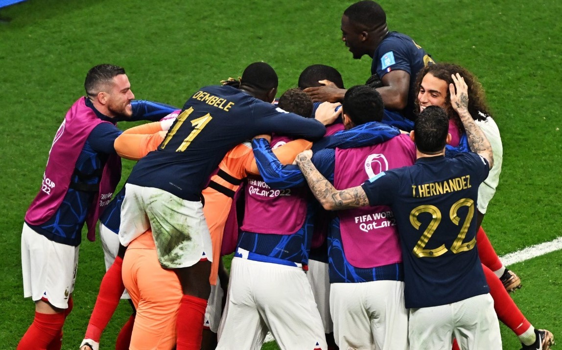 Franciaország lesz Argentína ellenfele a foci-vb döntőjében